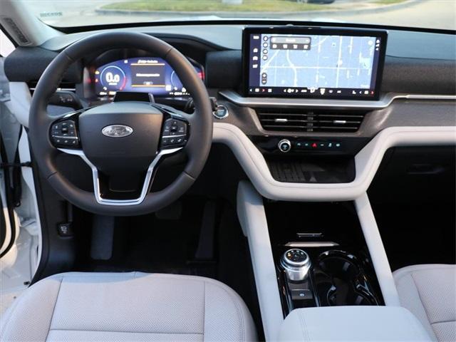 new 2025 Ford Explorer car