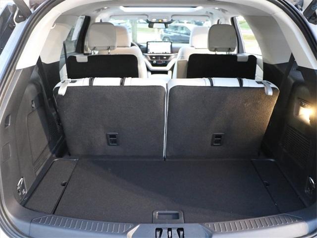 new 2025 Ford Explorer car