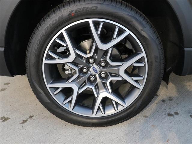 new 2025 Ford Explorer car