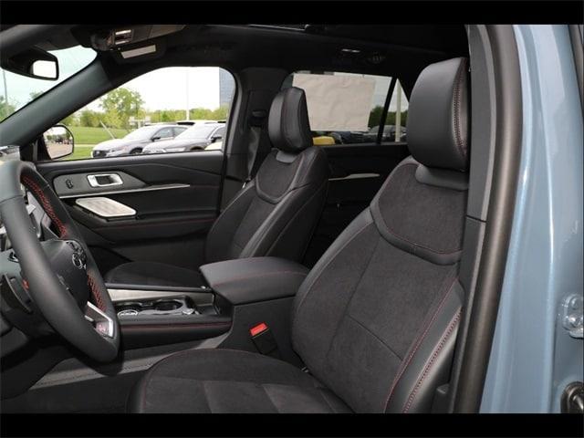new 2025 Ford Explorer car, priced at $57,198