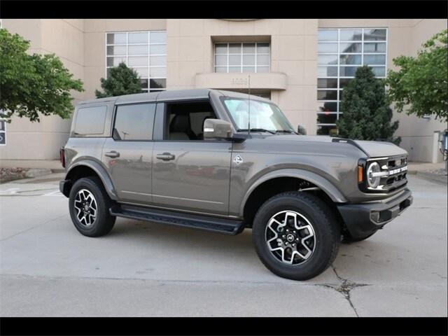 new 2025 Ford Bronco car, priced at $53,398