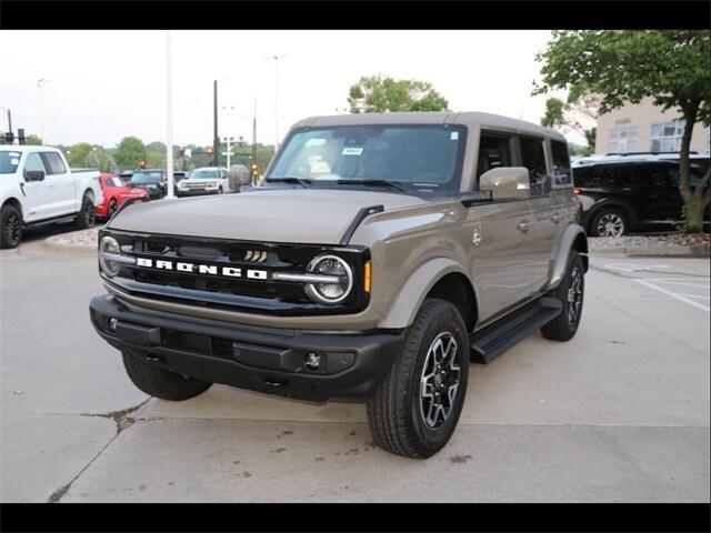 new 2025 Ford Bronco car, priced at $53,398
