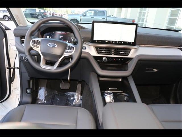 new 2025 Ford Explorer car, priced at $48,335