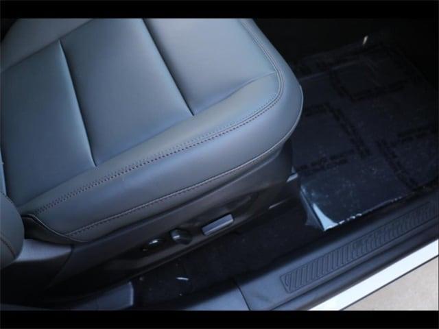 new 2025 Ford Explorer car, priced at $48,335