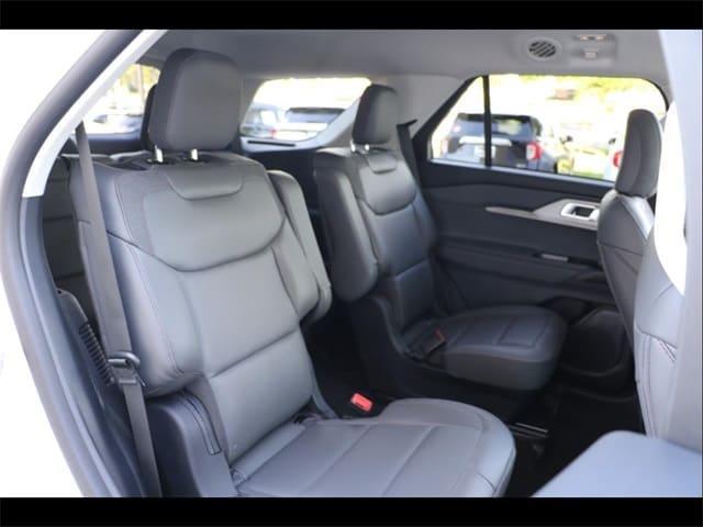 new 2025 Ford Explorer car, priced at $48,335