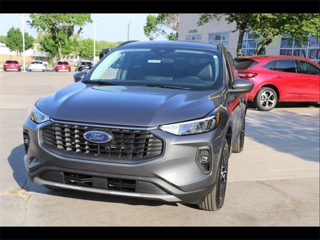 new 2025 Ford Escape car, priced at $33,253
