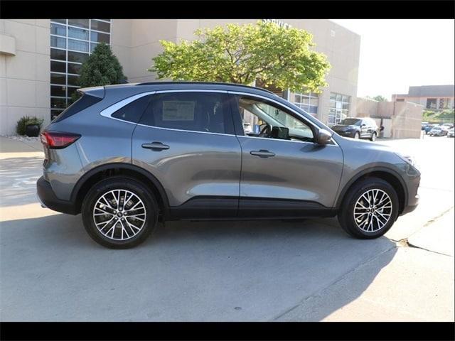 new 2025 Ford Escape car, priced at $33,253