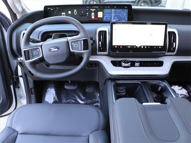 new 2025 Ford Expedition car, priced at $73,340