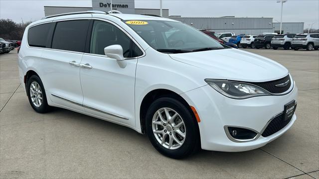 used 2020 Chrysler Pacifica car, priced at $17,590