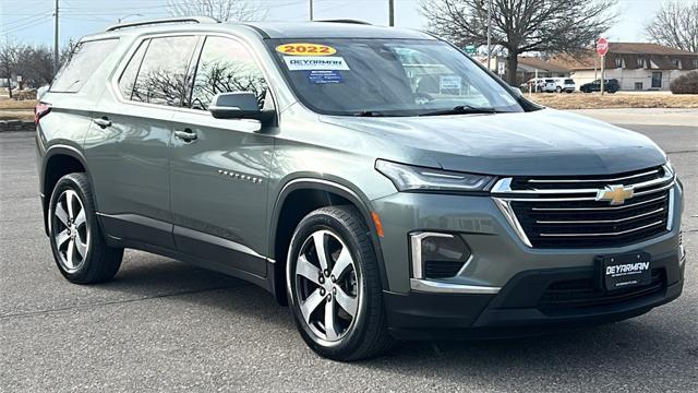 used 2022 Chevrolet Traverse car, priced at $31,590