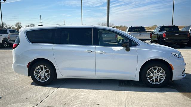 used 2024 Chrysler Pacifica car, priced at $40,490