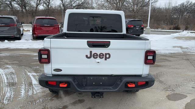 used 2022 Jeep Gladiator car, priced at $41,490