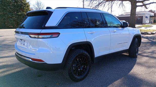 used 2023 Jeep Grand Cherokee car, priced at $32,490