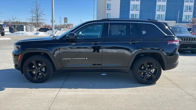 used 2023 Jeep Grand Cherokee car, priced at $32,990