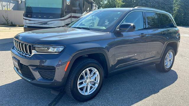 used 2024 Jeep Grand Cherokee car, priced at $39,290