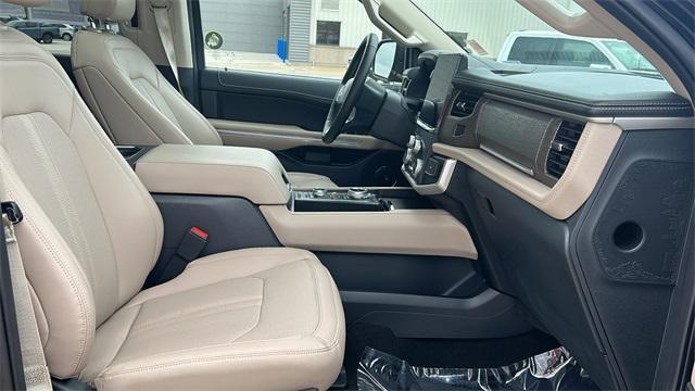 used 2023 Ford Expedition car, priced at $72,390