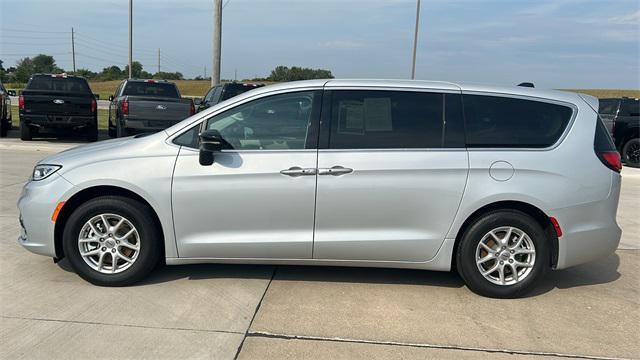 used 2024 Chrysler Pacifica car, priced at $39,990