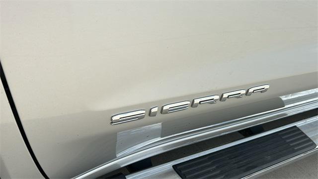 used 2021 GMC Sierra 1500 car, priced at $41,690