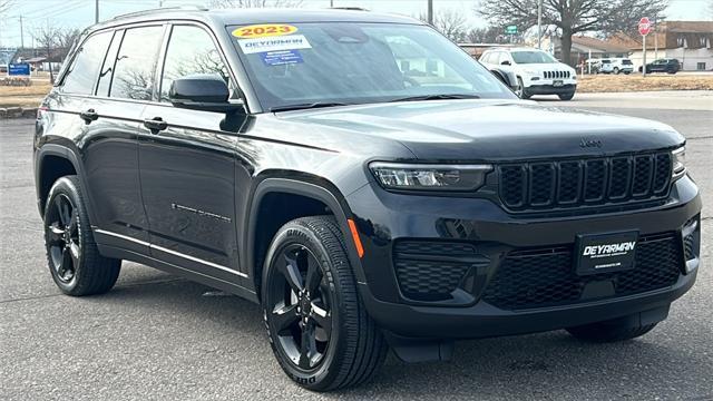 used 2023 Jeep Grand Cherokee car, priced at $37,890