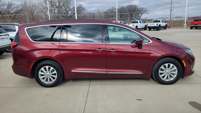 used 2017 Chrysler Pacifica car, priced at $15,490