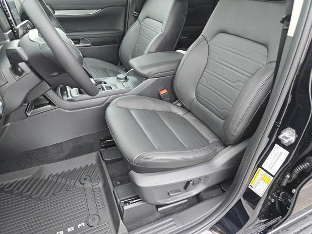 new 2025 Ford Ranger car, priced at $55,030