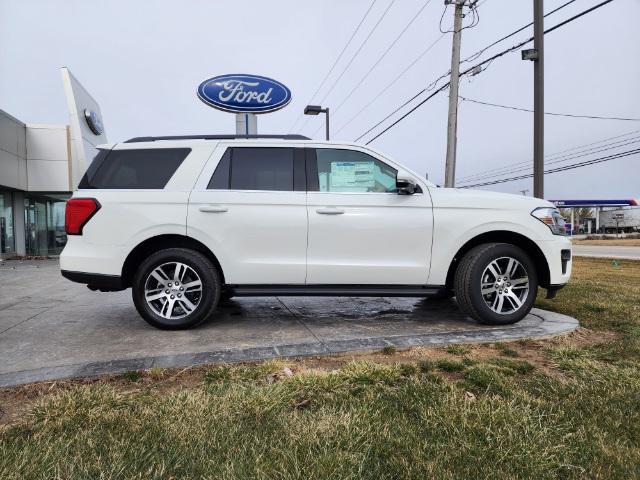 new 2024 Ford Expedition car, priced at $69,252