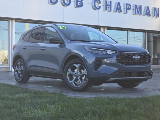 new 2025 Ford Escape car, priced at $38,495