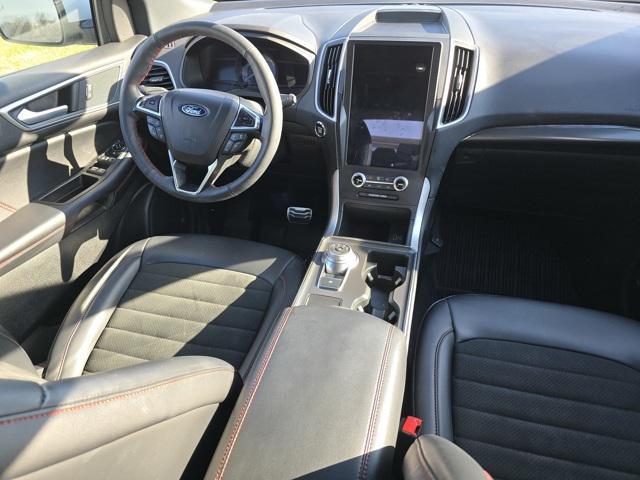 used 2024 Ford Edge car, priced at $31,956