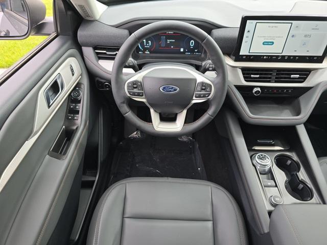 new 2025 Ford Explorer car, priced at $46,774