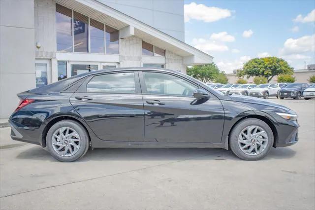 new 2024 Hyundai Elantra car, priced at $24,280