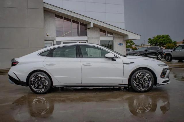 new 2024 Hyundai Sonata car, priced at $31,235