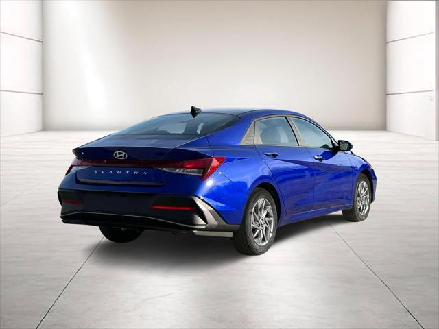 new 2024 Hyundai Elantra car, priced at $24,725