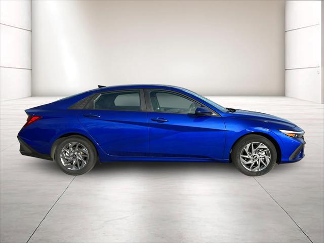 new 2024 Hyundai Elantra car, priced at $24,725