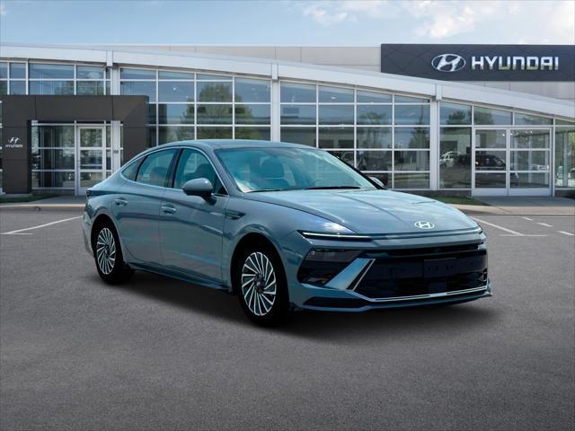 new 2024 Hyundai Sonata Hybrid car, priced at $37,755