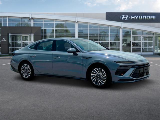 new 2024 Hyundai Sonata Hybrid car, priced at $37,755