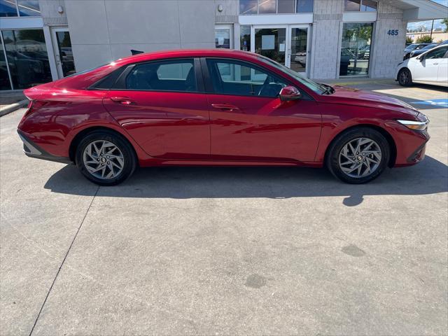 new 2024 Hyundai Elantra car, priced at $24,725