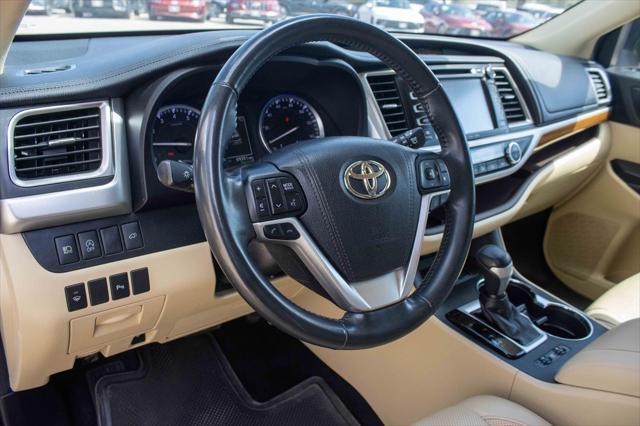 used 2017 Toyota Highlander car, priced at $25,800