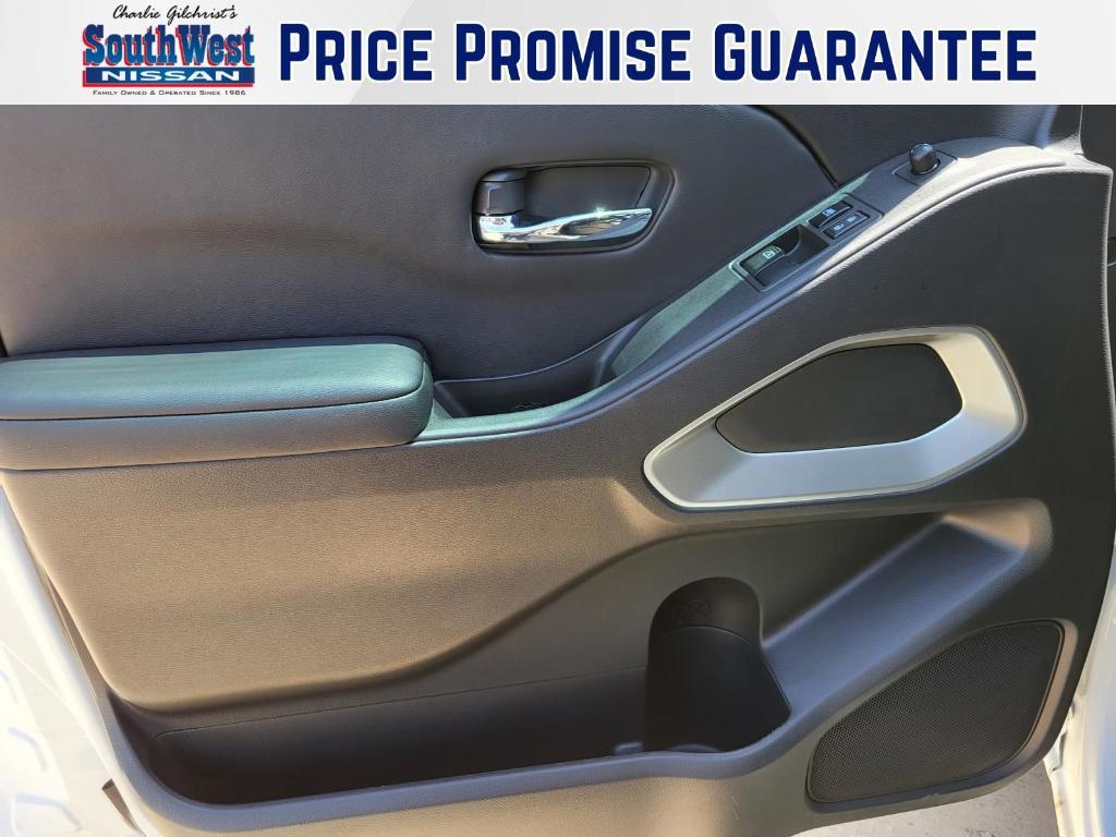 new 2025 Nissan Frontier car, priced at $31,612