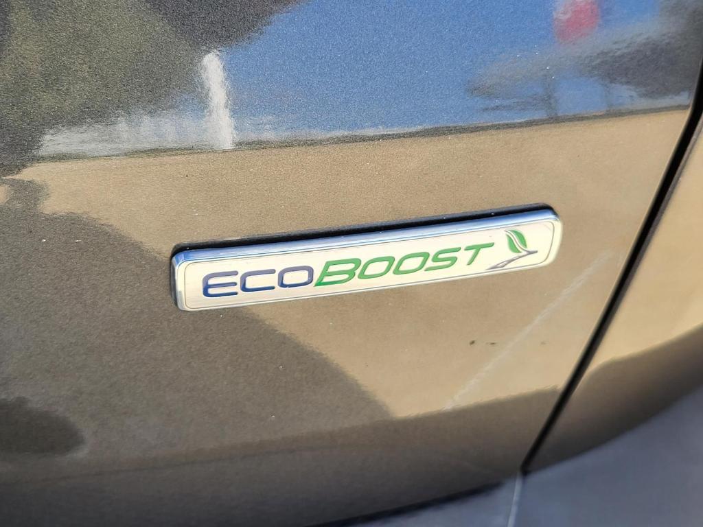 used 2020 Ford Escape car, priced at $10,994