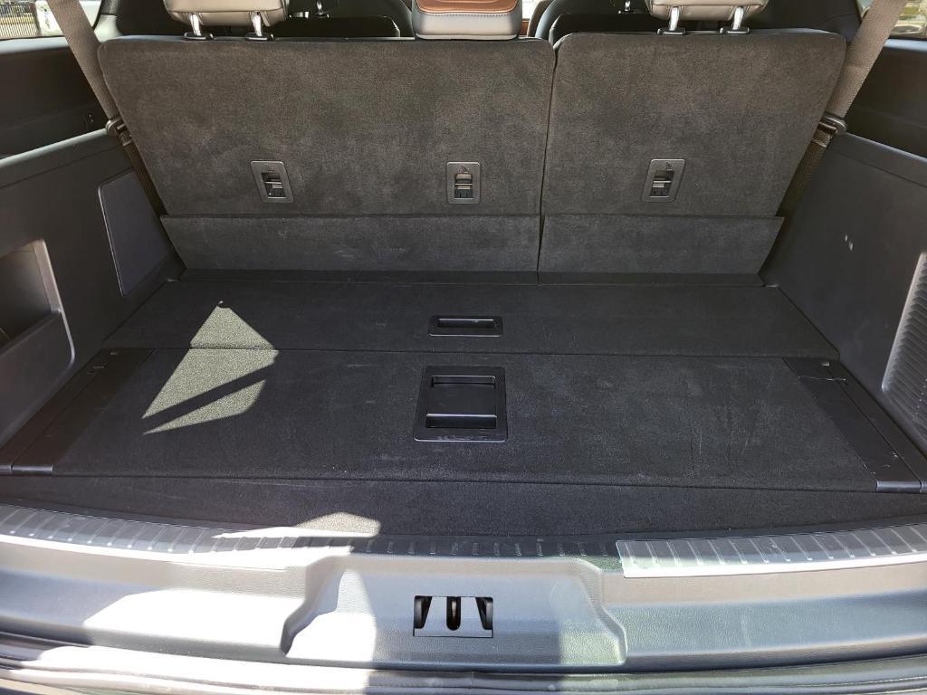 used 2024 Lincoln Navigator L car, priced at $79,057