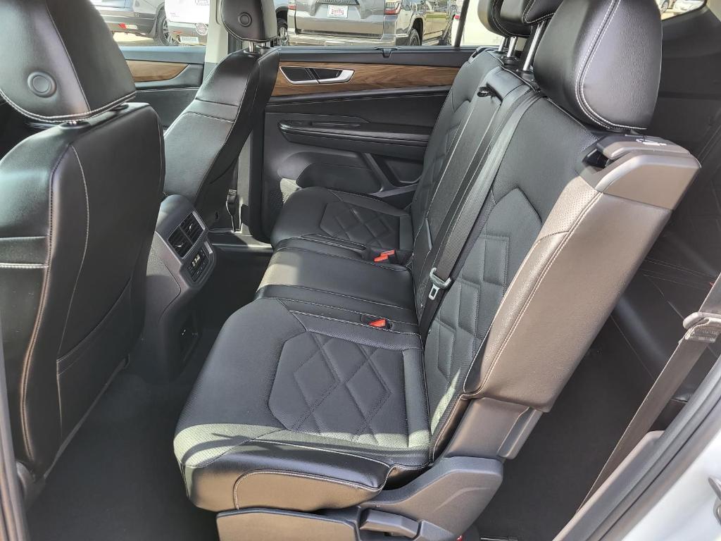 used 2024 Volkswagen Atlas car, priced at $29,817