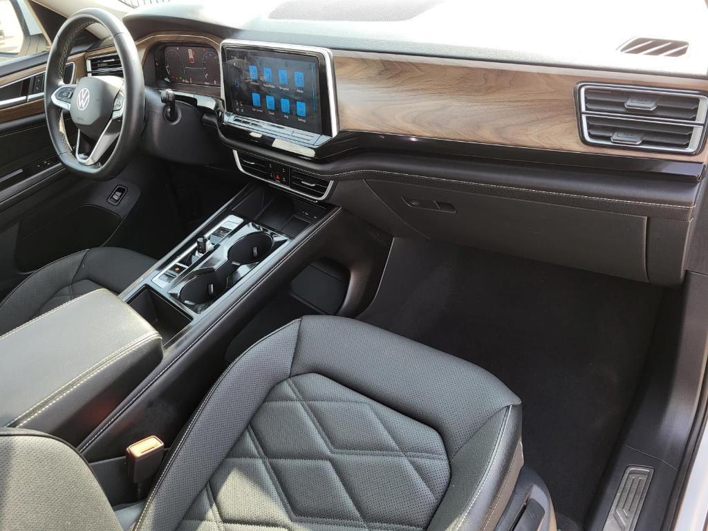 used 2024 Volkswagen Atlas car, priced at $29,817