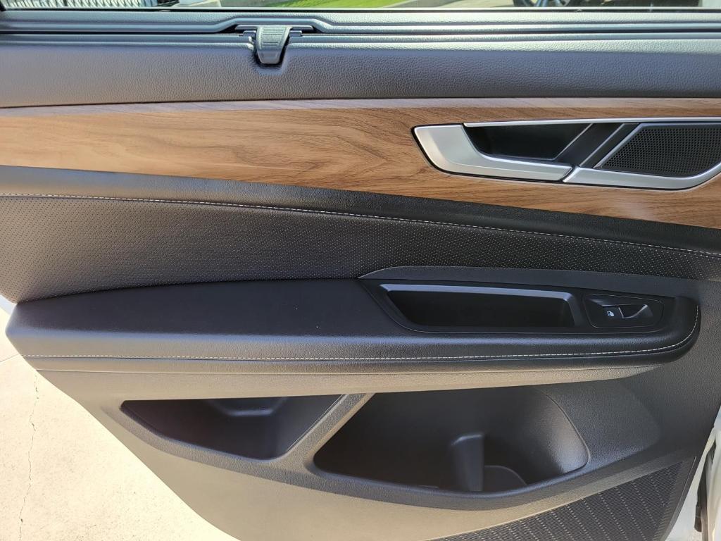 used 2024 Volkswagen Atlas car, priced at $29,817