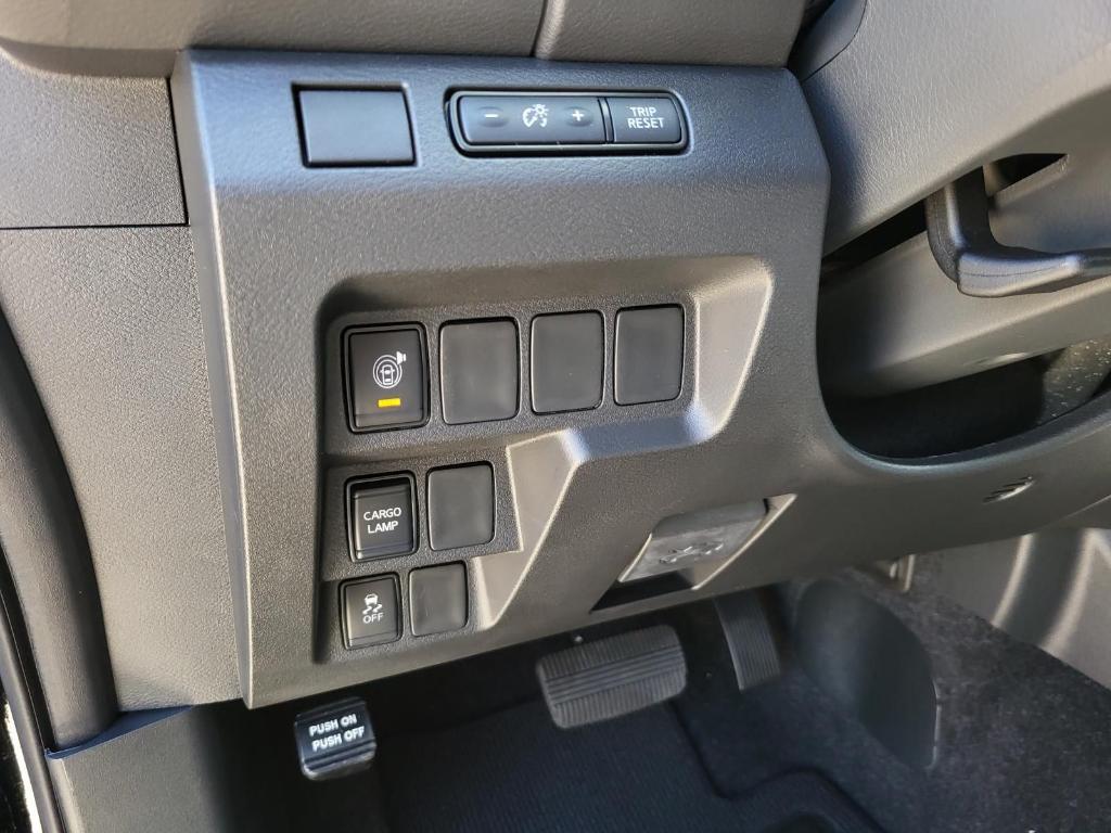 new 2025 Nissan Frontier car, priced at $32,041