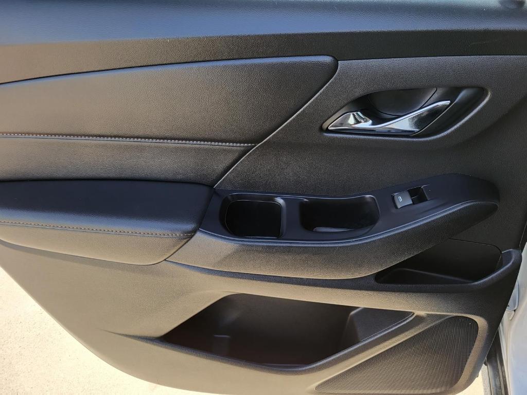 used 2018 Chevrolet Traverse car, priced at $12,421