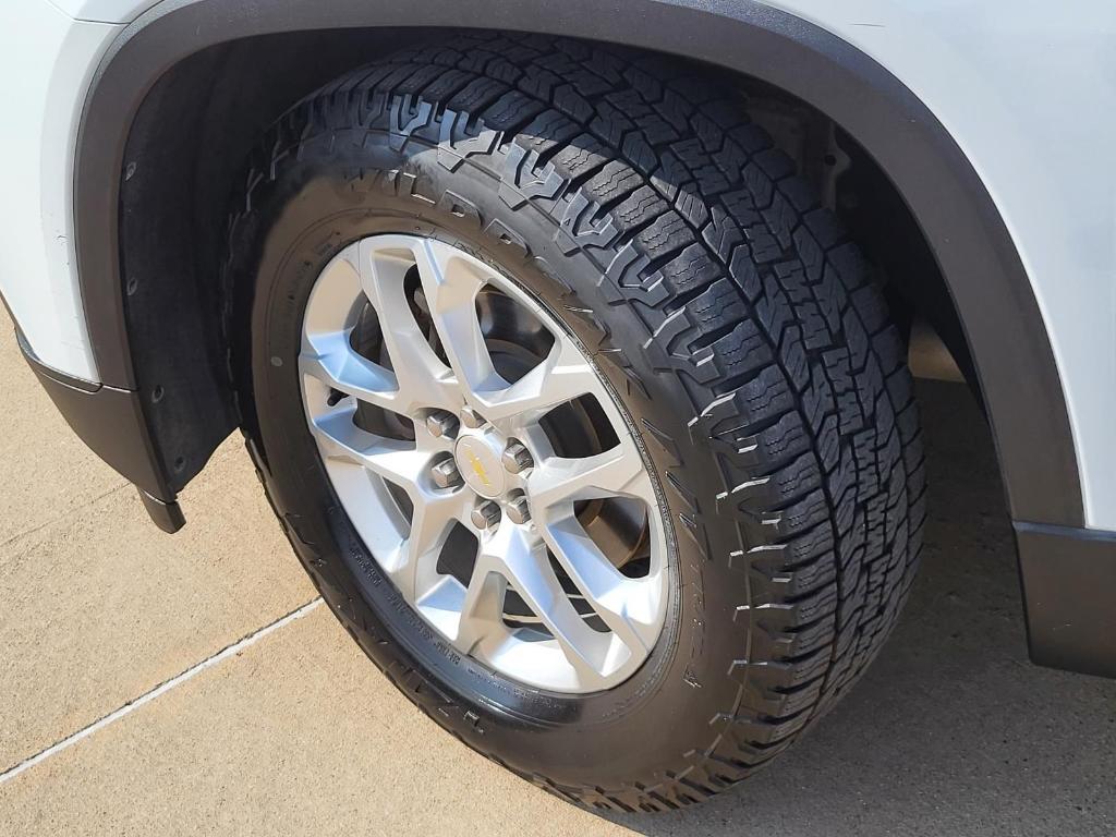 used 2018 Chevrolet Traverse car, priced at $12,421