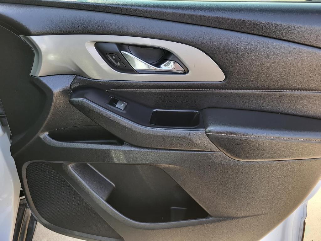 used 2018 Chevrolet Traverse car, priced at $12,421