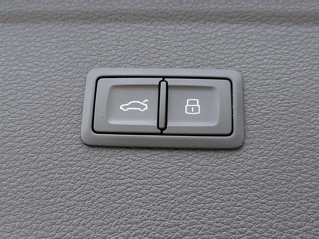 used 2022 Audi Q5 car, priced at $30,039