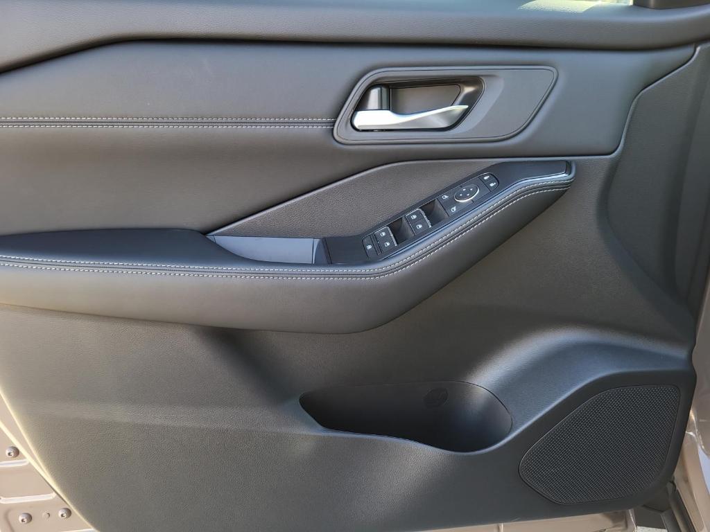 new 2025 Nissan Rogue car, priced at $36,051