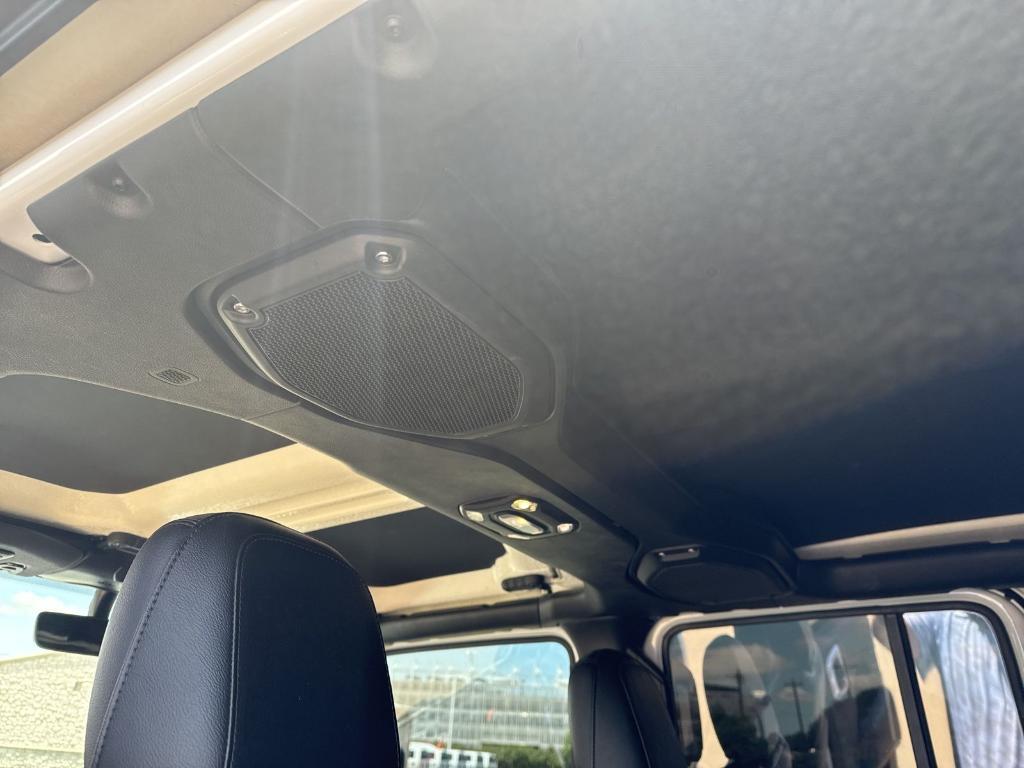 used 2020 Jeep Gladiator car, priced at $35,488